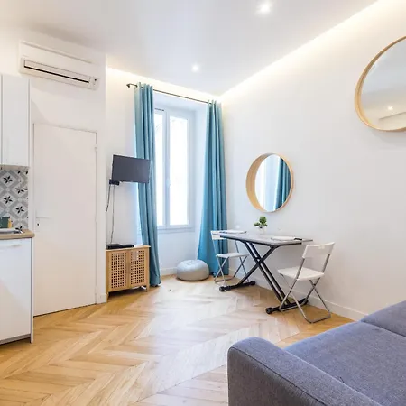 Massena Square - Ultra 1 Bdr Apartment